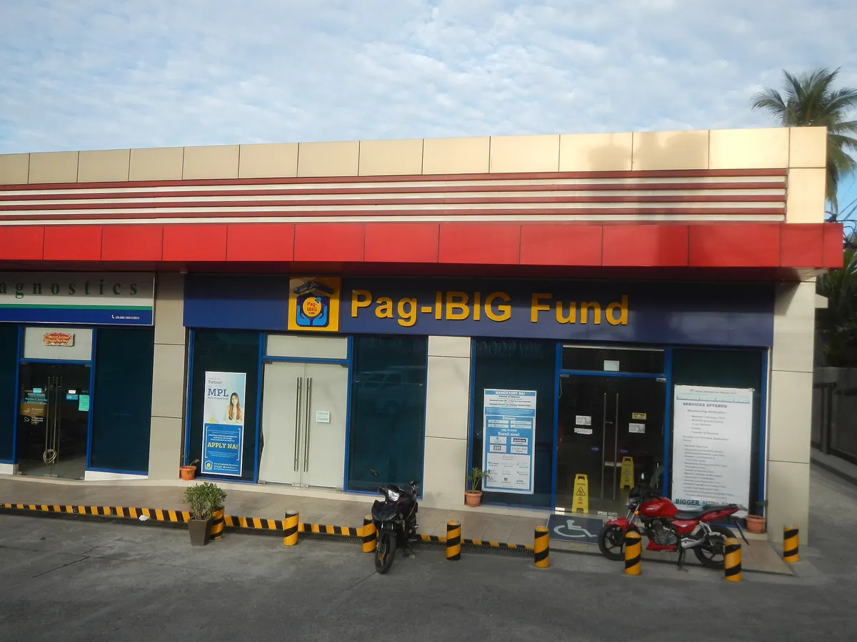 Pag-IBIG Fund branch office storefront in Valenzuela City, Metro Manila