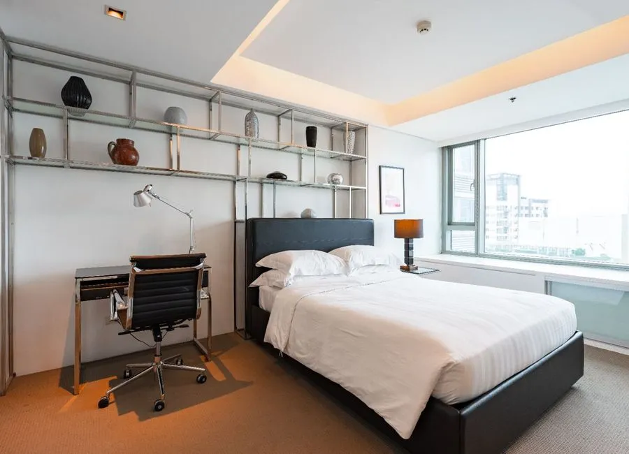 1BR Condo in Prime Makati Business District
