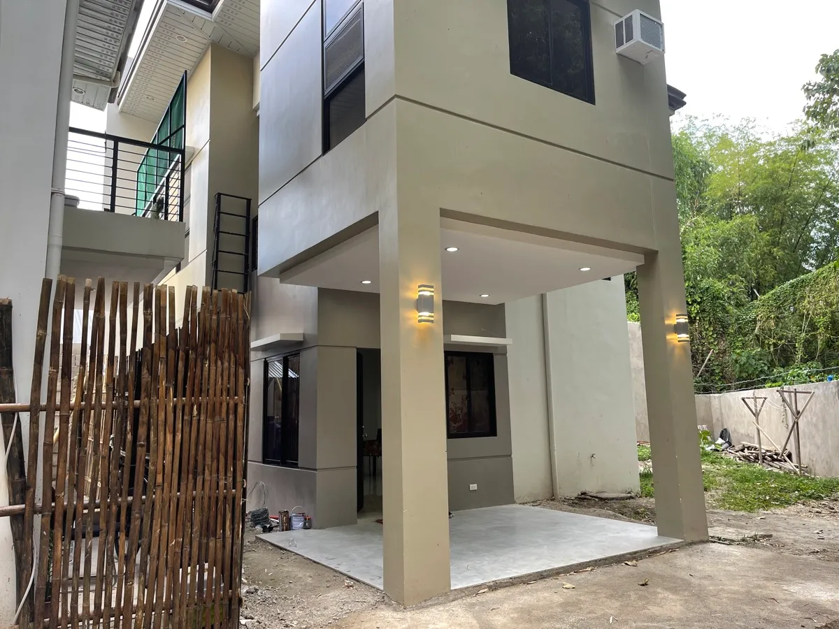 3BR House with Spacious Lot in Dumaguete City