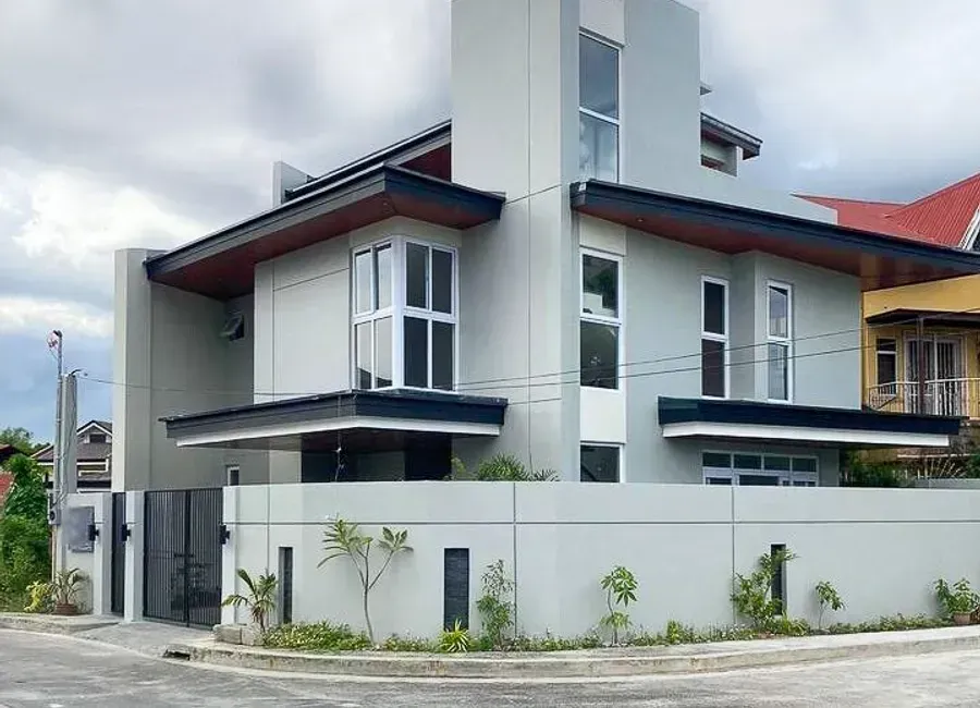5BR Modern House & Lot in Scenic Cainta, Rizal