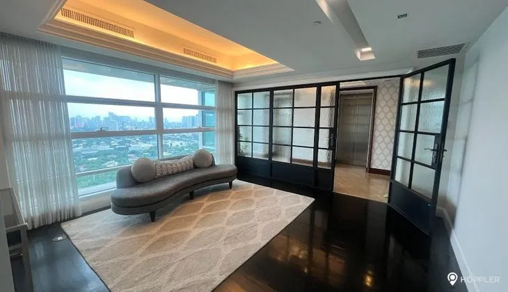 4-Bedroom Condo for Sale in Discovery Primea, Urdaneta Village, Makati