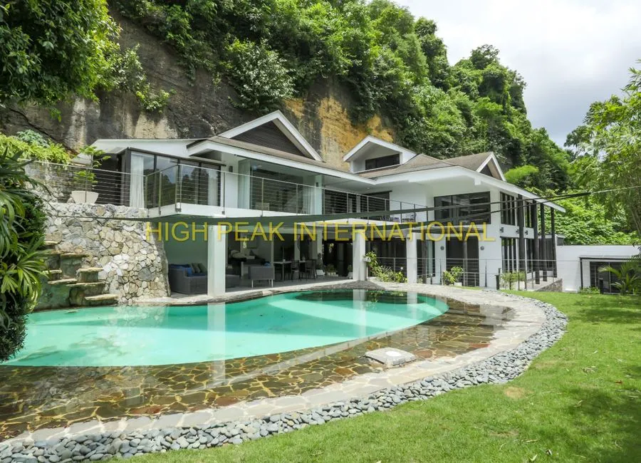 5-Bedroom House and Lot for Sale in Maria Luisa Park, Banilad, Cebu City