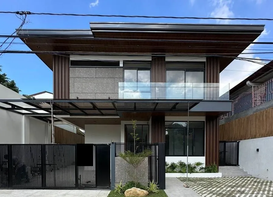 5-Bedroom House and Lot for Sale in Classic Homes, BF Homes, Parañaque