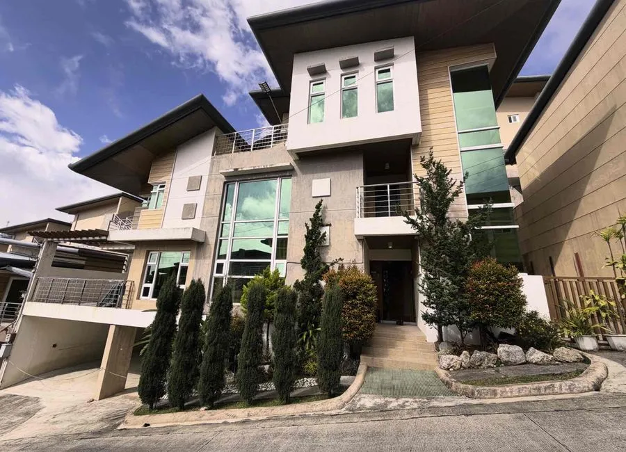 Luxurious 5BR House with Mountain Views in Baguio