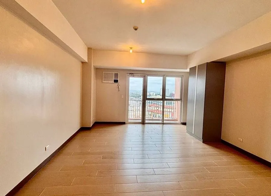 1-Bedroom RFO Condo for Sale in Woodridge I, Taguig