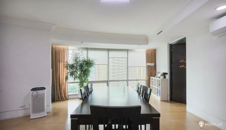 Luxe 3BR Condo in Prime Taguig, Fully Furnished